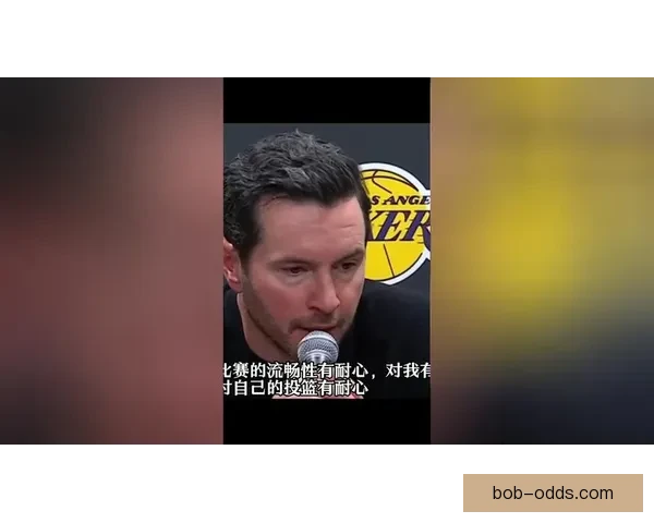 詹姆斯转型内幕：与雷迪克深谈坦然接受球权调整